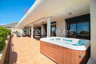 Apartament a Avenida europa 119. Apartamento con gran terraza y vistas al mar en altea hills