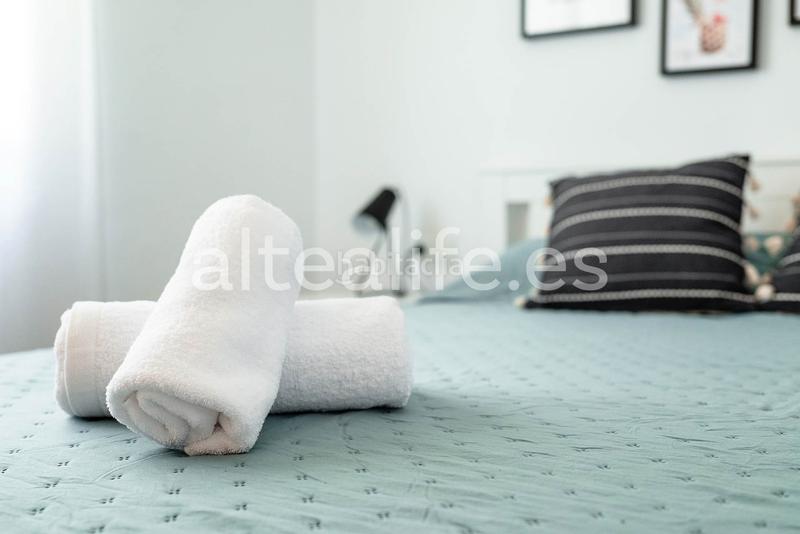 Foto 598e613e-b47a-4c60-805d-e9df86916da2. Lloguer apartament amb aparcament piscina a El Tossal-Bello Horizonte Nucia (la)