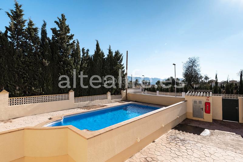 Foto fa53e514-1704-4e2c-b56c-e8ff8c6ad30a. Location appartement avec parking piscine dans El Tossal-Bello Horizonte Nucia (la)