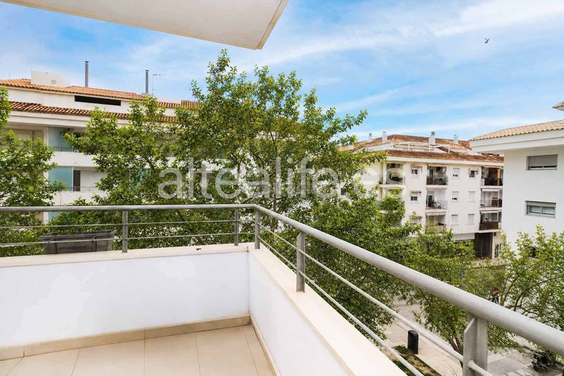 Foto 0dff2f7b-965b-4495-ac5a-3e26cea725f6. Apartament amb xemeneia calefacció aparcament a Altea ciudad Altea