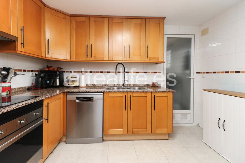 Foto 2c4a4de7-6354-445c-9ebe-37022b2adc5d. Apartament amb xemeneia calefacció aparcament a Altea ciudad Altea