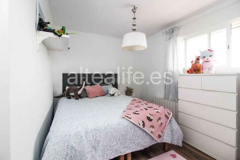 Foto 6a8d9e49-885b-4b91-9399-049ba4a8f131. Apartament amb xemeneia calefacció aparcament a Altea ciudad Altea