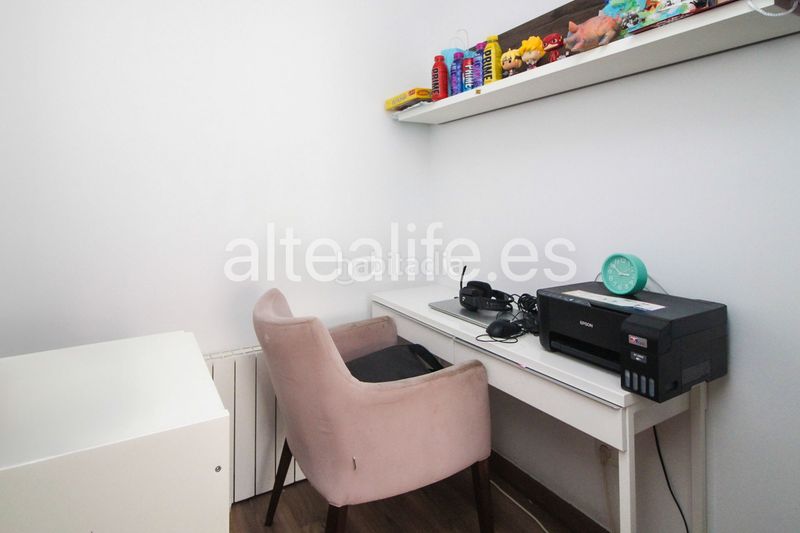 Foto 76deaf94-49f3-425a-b27a-d86cefc491b9. Apartament amb xemeneia calefacció aparcament a Altea ciudad Altea