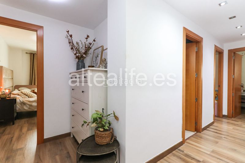 Foto 7e7a4ff8-99c4-4be2-a881-f17fc8e3c4a2. Apartament amb xemeneia calefacció aparcament a Altea ciudad Altea