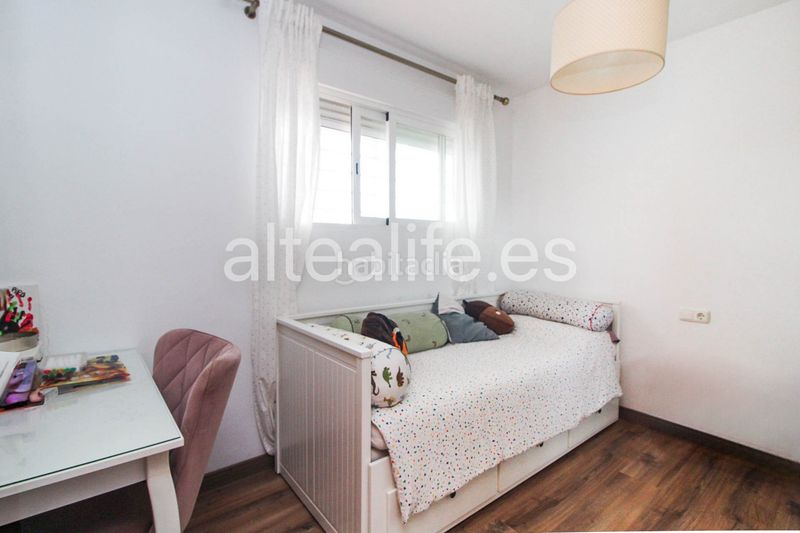Foto 87f146f2-6e09-4b17-b283-249814d3dc49. Apartament amb xemeneia calefacció aparcament a Altea ciudad Altea