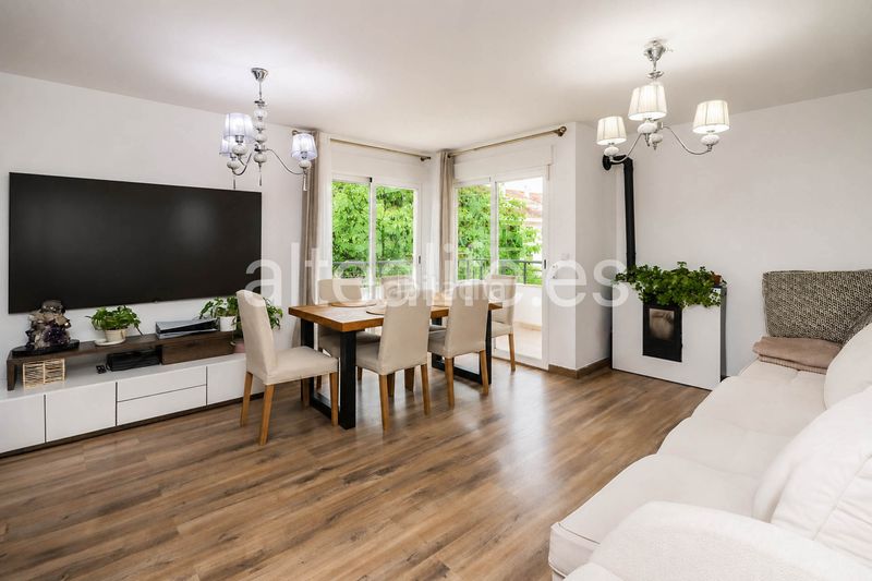 Foto cca637fe-a433-4fdf-a644-5ac5fca0f68a. Apartament amb xemeneia calefacció aparcament a Altea ciudad Altea