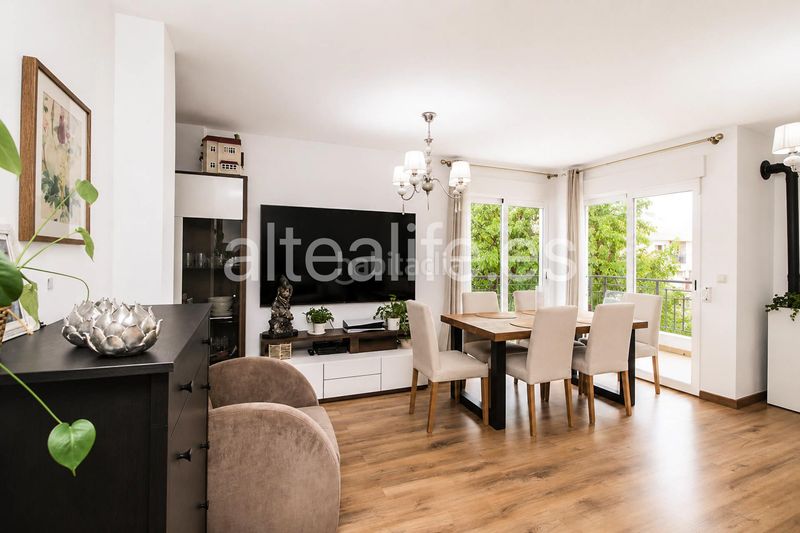 Foto dc3f32fa-d78b-4672-90be-a60ec16a8db2. Apartament amb xemeneia calefacció aparcament a Altea ciudad Altea