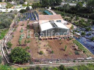 Masia a Altea la Vella. Vivero con parcela de 6421 m2 en la zona de altea la vieja