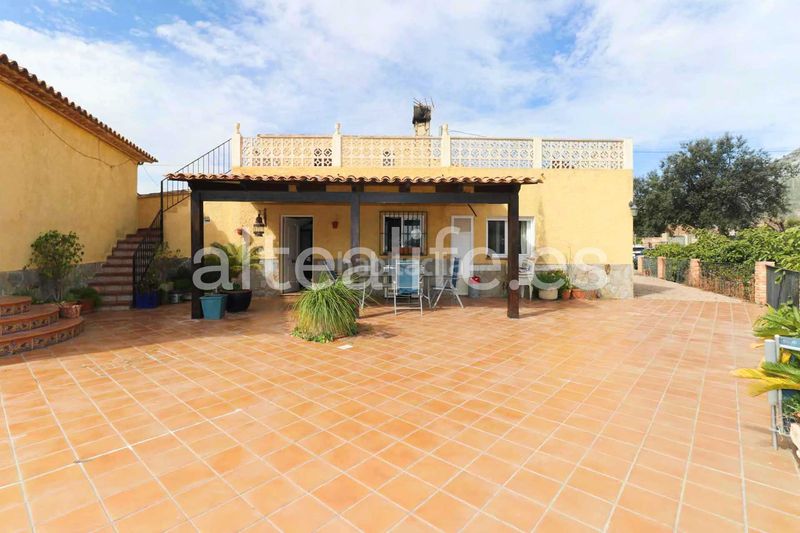 Foto 0f9b8a23-7a3f-480e-9314-52008f4df089. Country house with fireplace parking pool in Altea la vella Altea