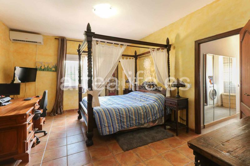 Foto 182fe244-c6cb-4659-8e36-b7edf83fce7a. Country house with fireplace parking pool in Altea la vella Altea