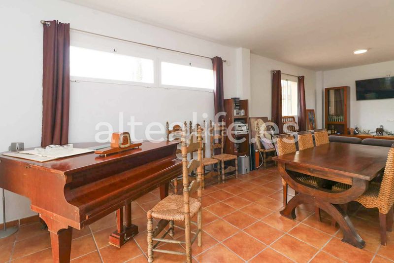 Foto 3d20da99-4475-4d50-8a25-e195685f8789. Country house with fireplace parking pool in Altea la vella Altea