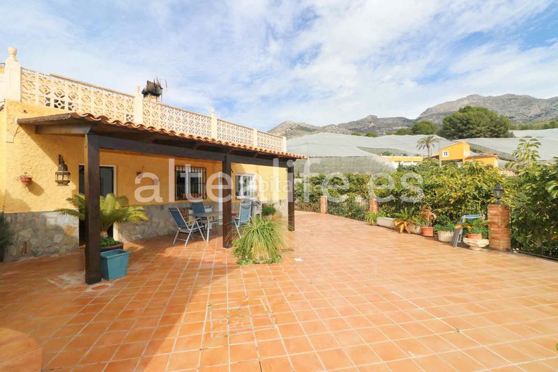 Foto 657ba109-dd64-4918-9d5e-bf551e88046a. Country house with fireplace parking pool in Altea la vella Altea