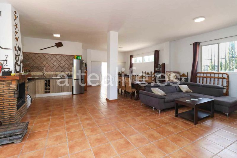 Foto a1d9f1d7-3e5b-46ff-b35b-ca0bd6165ce8. Country house with fireplace parking pool in Altea la vella Altea