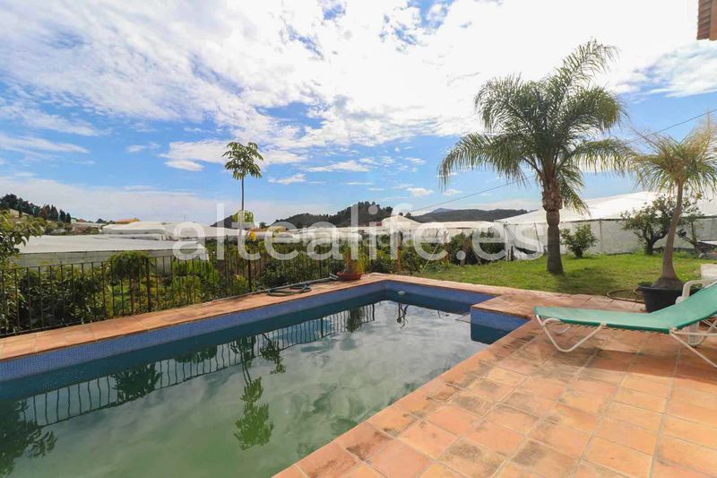 Foto cb1357c0-bc0d-4e75-840e-4077a0b3fdb2. Country house with fireplace parking pool in Altea la vella Altea