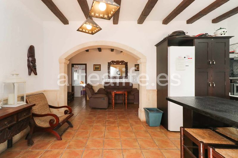 Foto e5a24783-5410-4c7b-b046-e18f9e44018d. Country house with fireplace parking pool in Altea la vella Altea
