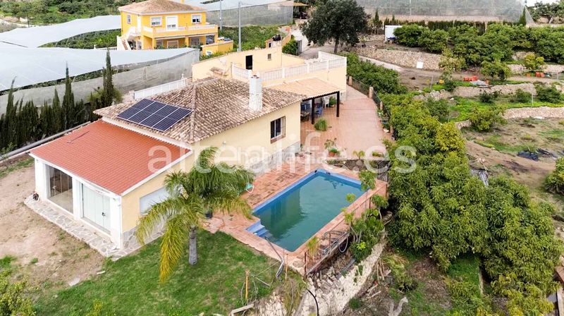 Foto f0f69b1f-4084-4e54-9929-892c7f762fa1. Country house with fireplace parking pool in Altea la vella Altea