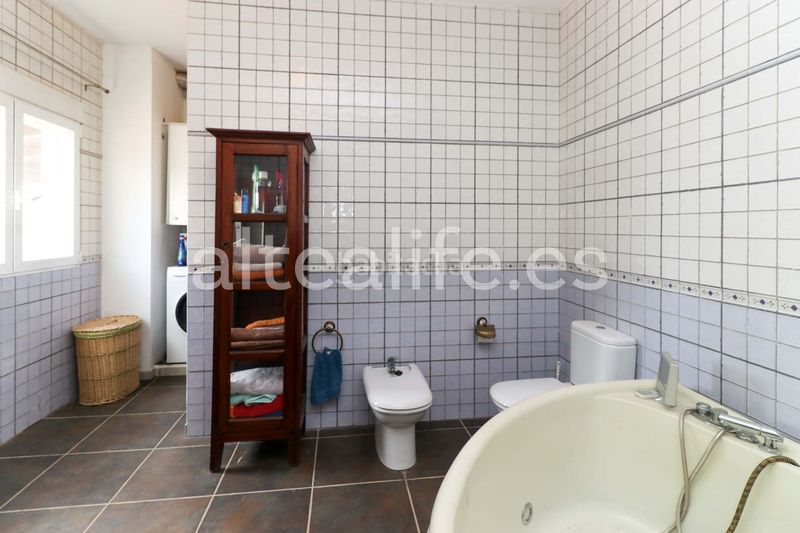 Foto fcccae97-7105-42b9-bb8b-9becbc6e2a3b. Country house with fireplace parking pool in Altea la vella Altea