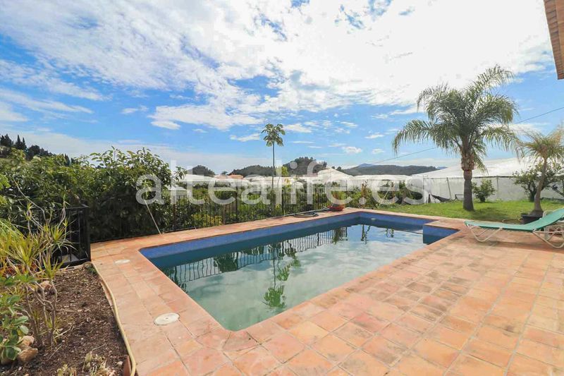 Foto ff5c7cee-38e5-4d8e-af92-e95298d9806b. Country house with fireplace parking pool in Altea la vella Altea