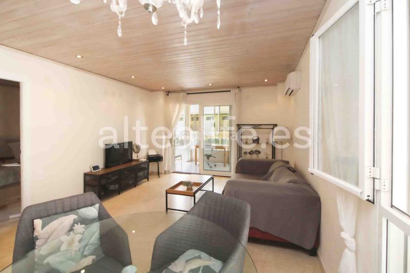 Foto 5adb23b8-b4af-40ab-b9d1-8d92b9e3c2ac. Apartament amb calefacció aparcament piscina a L´Albir Alfàs del Pi (l´)