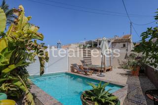 Lloguer Apartament  Costera dels nassos. Apartamento con piscina privada en la zona de piteres