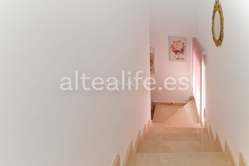 Foto 511ad69d-ae15-483b-a271-92d03187ffcc. Casa a schiera con riscaldamento parcheggio piscina in Alfàs del Pi (l´)