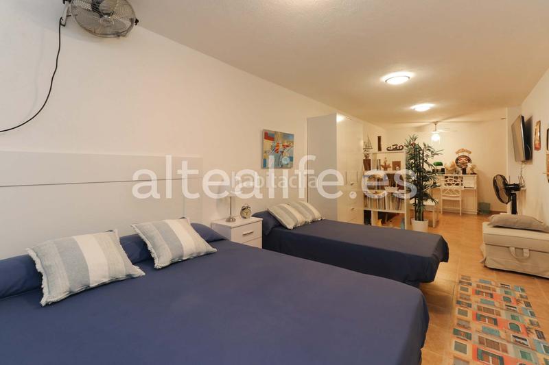 Foto 84746b31-299e-4bac-b14f-b5e5b0a6cb2c. Casa a schiera con riscaldamento parcheggio piscina in Alfàs del Pi (l´)