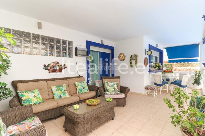 Foto 9f925af4-5893-4d10-bf13-f824a0850905. Casa a schiera con riscaldamento parcheggio piscina in Alfàs del Pi (l´)