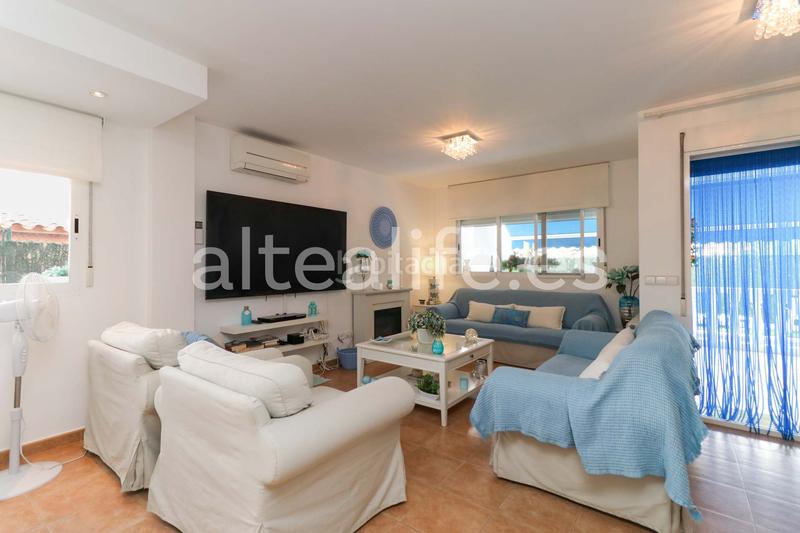 Foto a617586d-bcf6-4dd3-b1f5-b9bf1a9395c3. Casa a schiera con riscaldamento parcheggio piscina in Alfàs del Pi (l´)