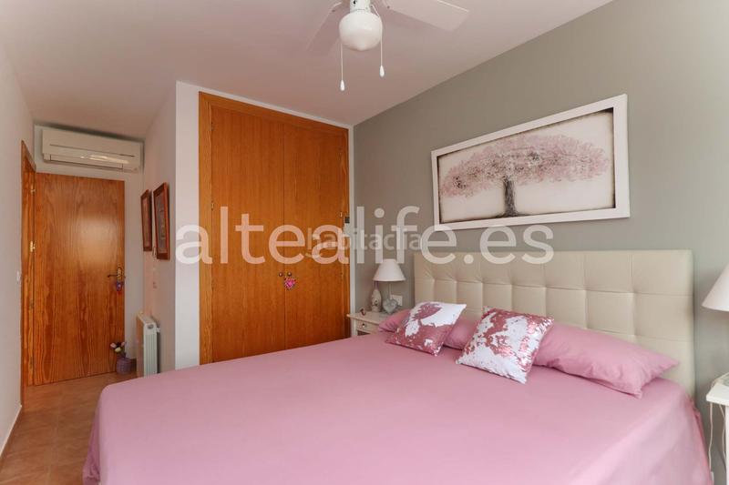 Foto abf109f7-a97a-463b-9fb1-367b86e1a2e6. Casa a schiera con riscaldamento parcheggio piscina in Alfàs del Pi (l´)