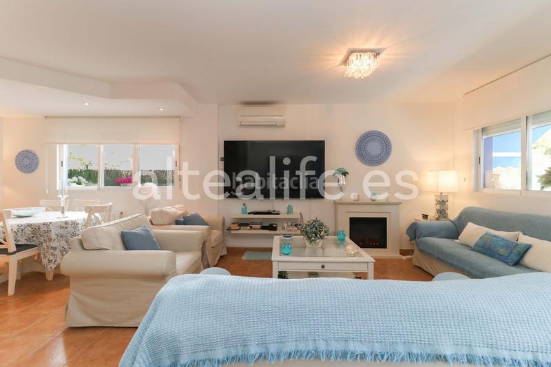 Foto be018c3c-2db1-4356-88f3-d35d72cef8e5. Casa a schiera con riscaldamento parcheggio piscina in Alfàs del Pi (l´)