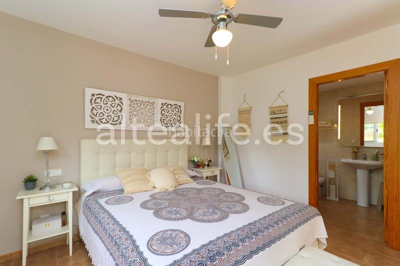 Foto e85990dc-0548-481c-a7fa-058989a56893. Casa a schiera con riscaldamento parcheggio piscina in Alfàs del Pi (l´)