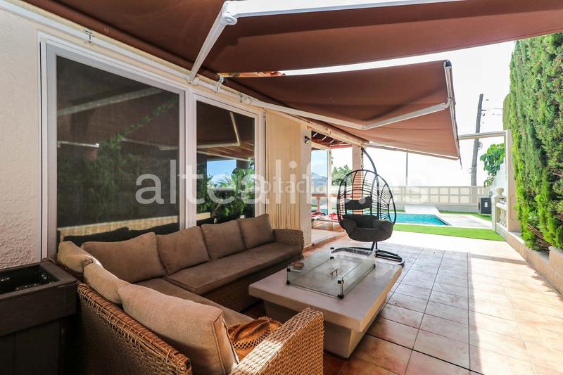 Foto f62939bd-d257-4c66-952e-9b725c7438ac. Xalet amb calefacció aparcament piscina a El Tossal-Bello Horizonte Nucia (la)