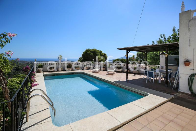 Foto 97544a01-aa6b-4d9c-8699-0e4077b6e297. Affitto chalet con camino riscaldamento piscina in Nucia (la)