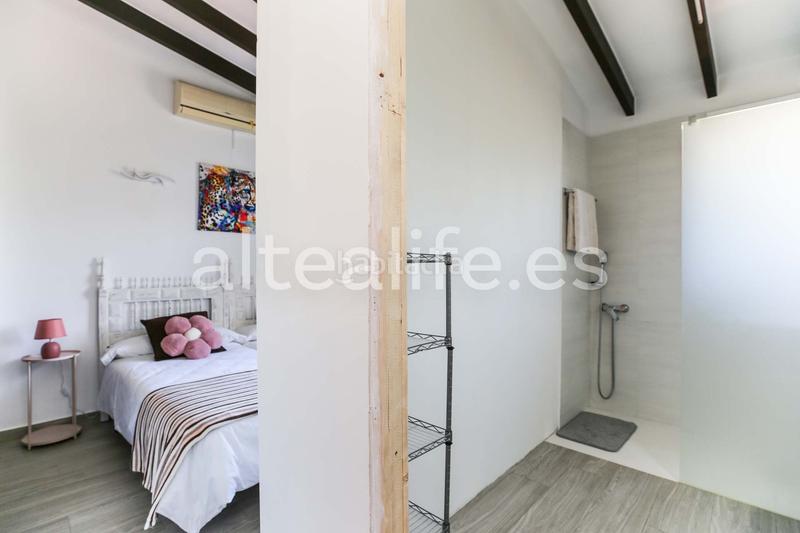 Foto d15d3552-5b54-45d2-9d73-3e28bf71eae2. Location chalet avec cheminée chauffage piscine dans Nucia (la)