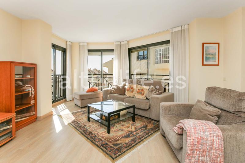 Foto 30cd7feb-a237-47b4-beb0-a3dc17ddeab7. Dúplex a costera dels nassos 3 a Altea ciudad Altea