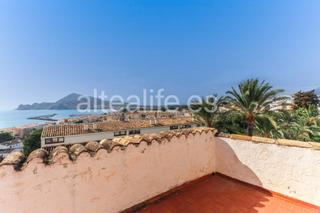 Reihenhaus  Carrer sant josep. Casa de pueblo con terraza y vistas al mar en el casco antiguo