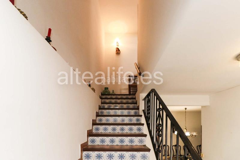 Foto 7c4faf40-cd6c-47e8-b085-e45cb542aa24. Casa adossada a Altea ciudad Altea