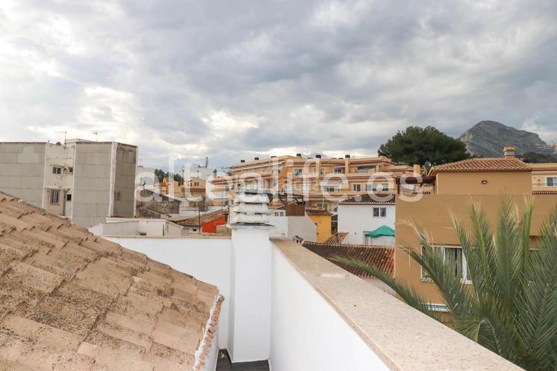 Foto 112c66a8-953b-4252-9c0e-504fbe08cf54. Duplex con camino riscaldamento in Centro Ciudad Xàbia