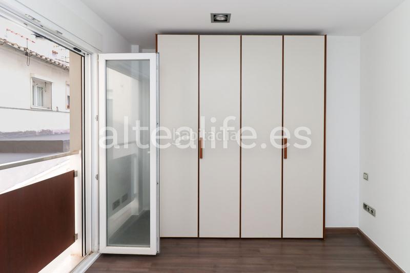 Foto 13a7acb3-e56f-41b1-ae77-dc1f0b4e7c01. Duplex con camino riscaldamento in Centro Ciudad Xàbia