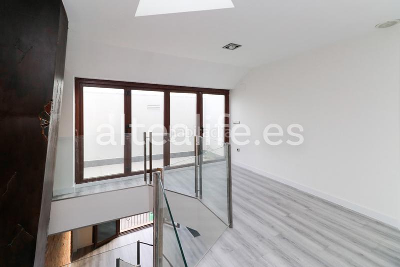 Foto 5401e5e1-0f04-4dfd-b3c9-a5a2dc1c08ba. Duplex con camino riscaldamento in Centro Ciudad Xàbia