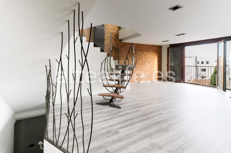 Foto 8807b0d1-8f3f-4de6-aff1-33796ebff24e. Duplex con camino riscaldamento in Centro Ciudad Xàbia