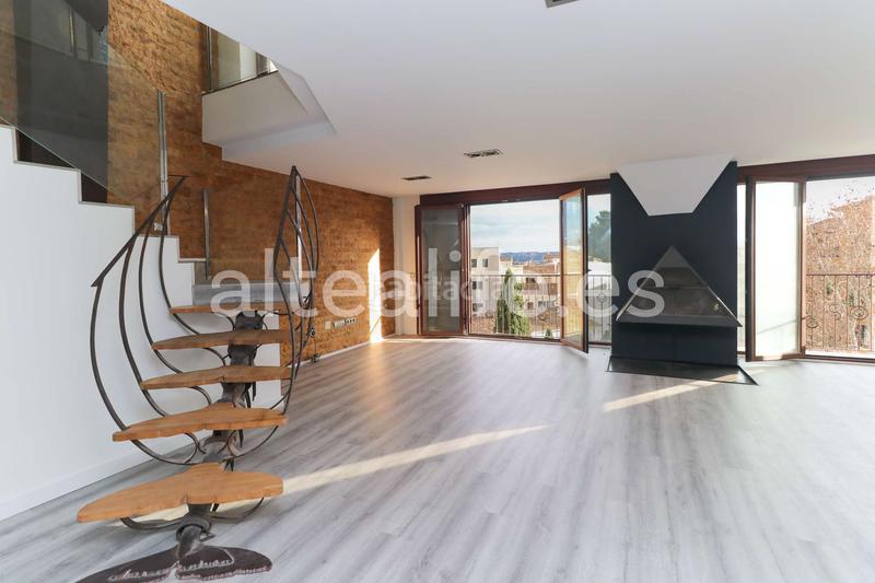 Foto 8e7077e3-0a50-4b47-aa9b-66fb01f2b57b. Duplex con camino riscaldamento in Centro Ciudad Xàbia