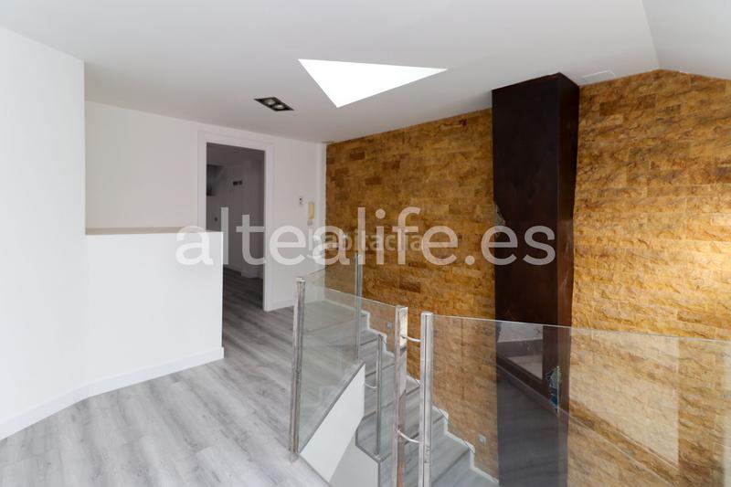 Foto d6dc94e6-5f32-452a-9573-132d84fec9e0. Duplex con camino riscaldamento in Centro Ciudad Xàbia