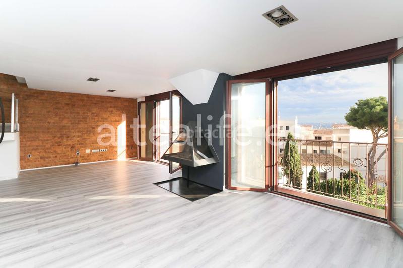 Foto e4a4daae-375a-4788-a19c-dd389d637622. Duplex con camino riscaldamento in Centro Ciudad Xàbia