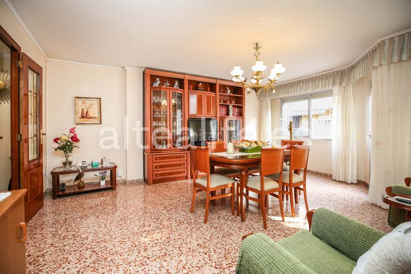 Foto 8cfcaec5-170c-477a-a70f-c0cea01c0e5d. Appartement avec parking dans Corea Gandia