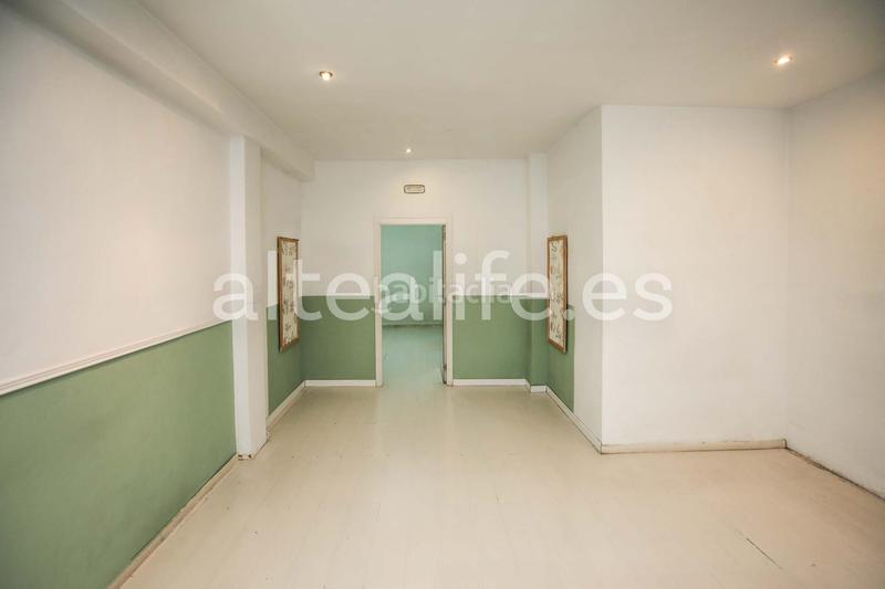 Foto f1aba2b9-e2ed-4b88-afce-0b88cbe7f1e3. Alquiler local comercial  en el centro – zona de máximo paso peatonal en Altea