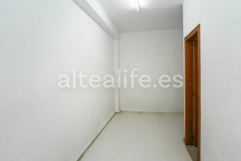 Foto e18ab4b5-7ccd-4d76-b77f-602543c928cf. Location local commercial dans Altea ciudad Altea