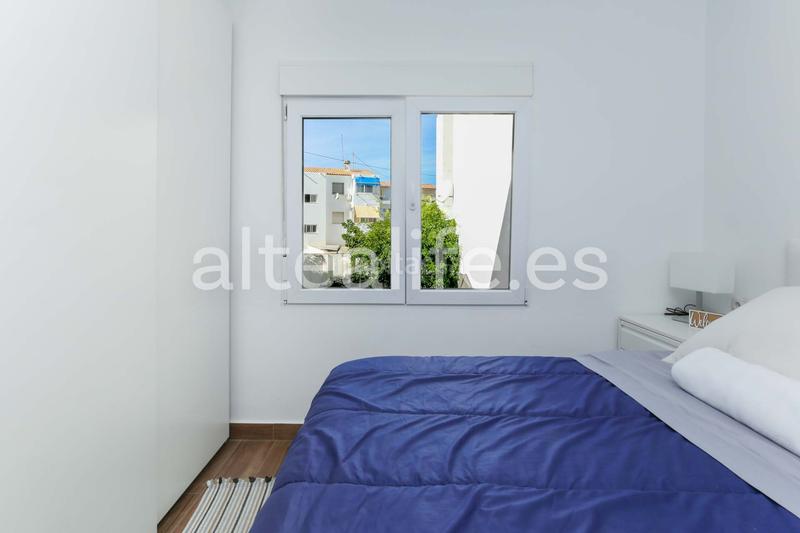 Foto 4da92b2a-5bc3-4624-98be-2d99d838b4bc. Alquiler apartamento  con 2 dormitorios en la zona de avenida la nucía en Altea