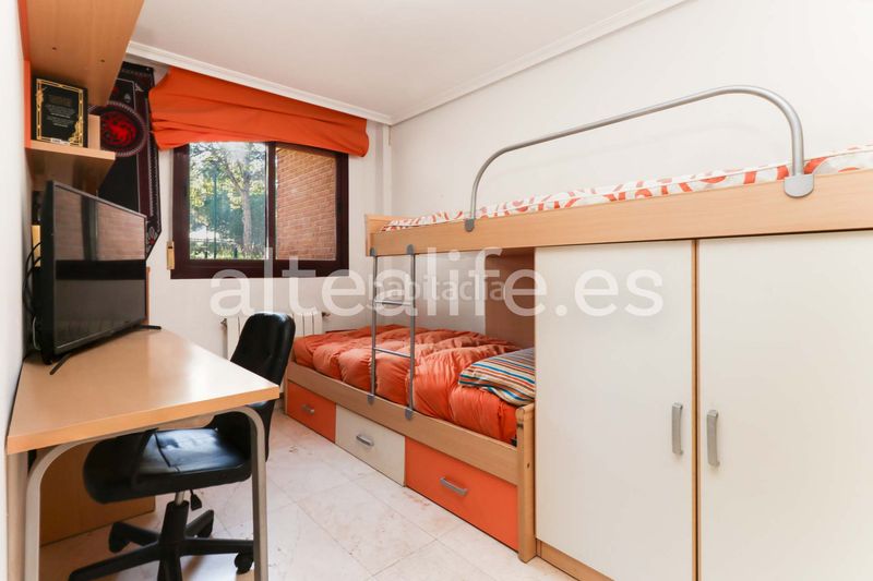 Foto 5d3c35d9-d73d-4a76-ba88-f936517f8983. Casa adossada amb xemeneia calefacció aparcament piscina a Nucia (la)