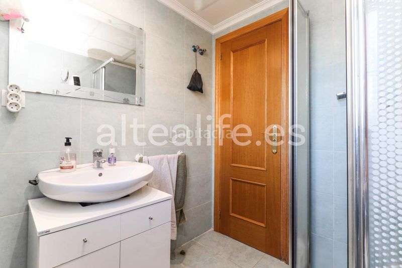 Foto 899090e9-e1da-4cc4-bfc8-36d552e3e515. Casa adossada amb xemeneia calefacció aparcament piscina a Nucia (la)